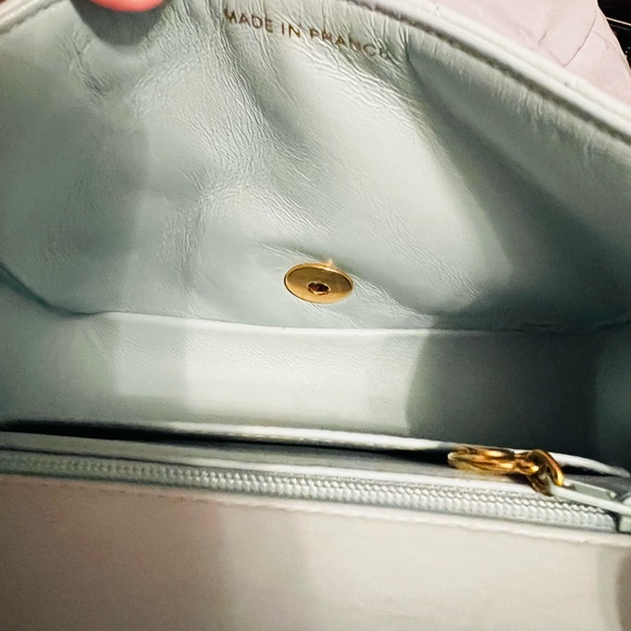 🔴 SOLD 🔴 Vintage Chanel Mini Border Flap Bag - Picture 7 of 17